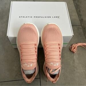 NEW APL Athletic Propulsion Labs TechLoom Breeze blush/ivory 7